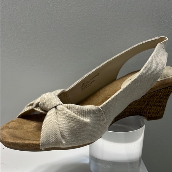 AEROSOLES Shoes - AEROSOLES Cream and Brown Wedge Shoes